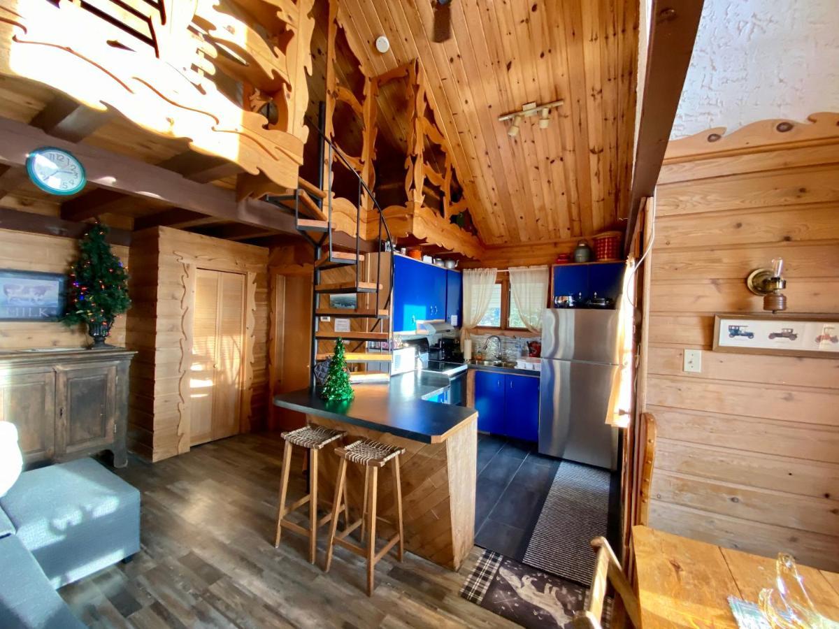 Le petit chalet sur le lac Sainte-Marguerite-du-Lac-Masson Extérieur photo